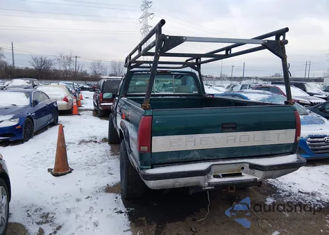 1989 Chevrolet Gmt-400 K1500 z USA, uszkodzony, nr VIN 1GCDK14K8KZ243440